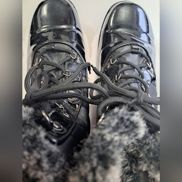 Khombu Ladies Lisa Rain/Snow Boot   Size 9 - Picture 3 of 9